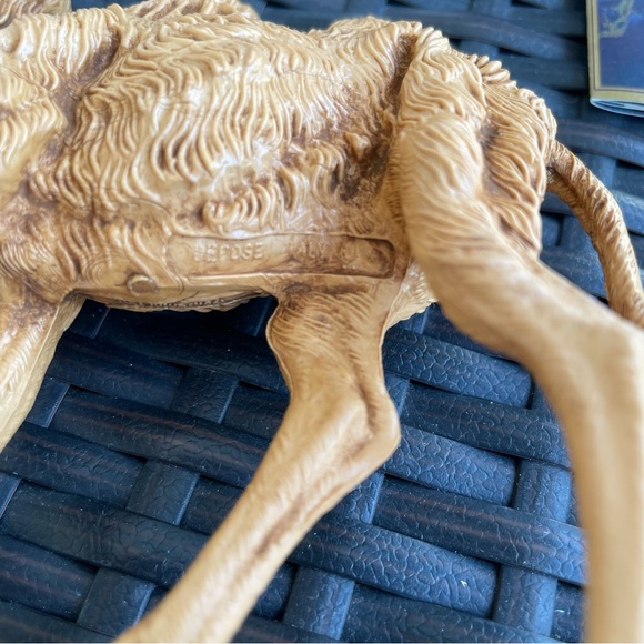 Fontanini 5” Nativity Set of 2 Figurines- Standing Camel & Malachi [Vintage] - Picture 14 of 15